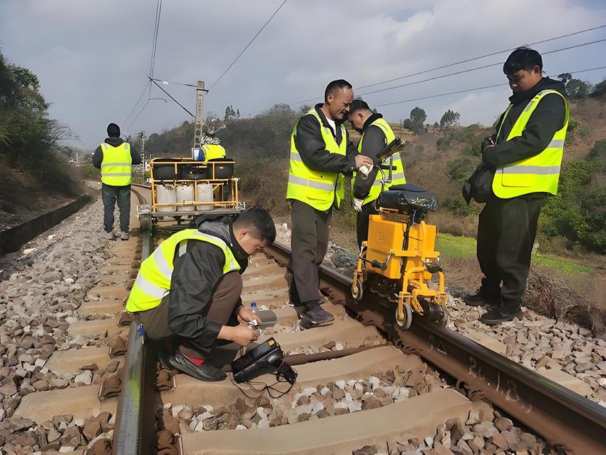 钢轨探伤案例 (1)(1).jpg