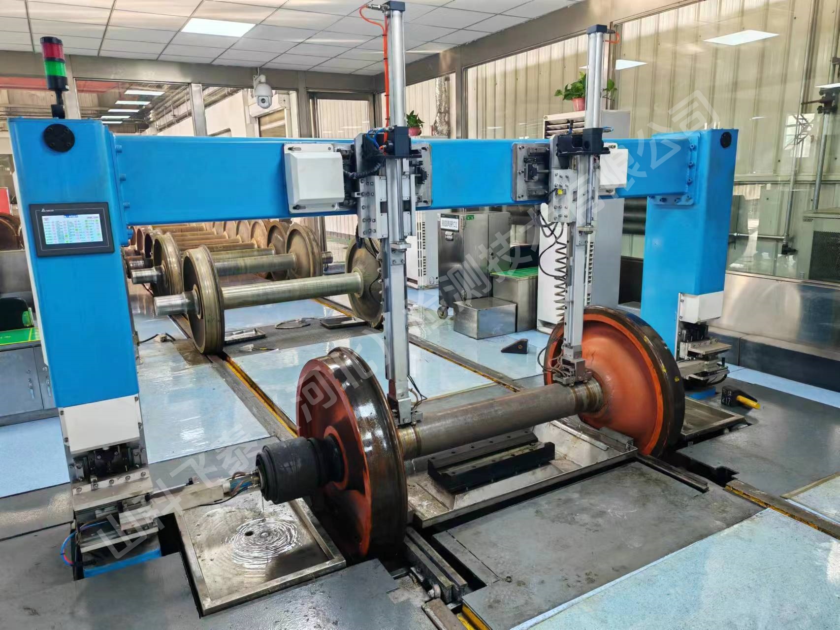 车辆相控阵超声波自动探伤机